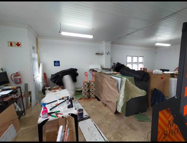 100M² FACTORY RENTED IN STIKLAND INDUSTRIAL
