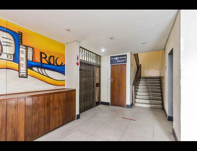 9,946M² WAREHOUSE TO LET IN WYNBERG