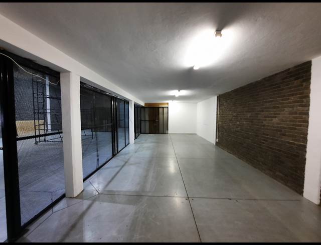 550M² WAREHOUSE TO LET IN STORMILL