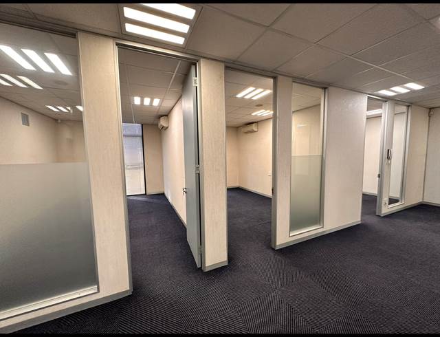 157M² OFFICE TO LET IN ROSEBANK