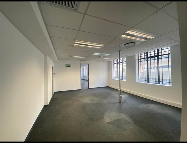 340M² OFFICE TO LET IN CAPE TOWN CITY CENTRE
