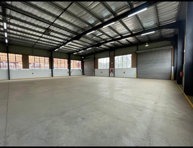 1,250M² WAREHOUSE TO LET IN CHLOORKOP