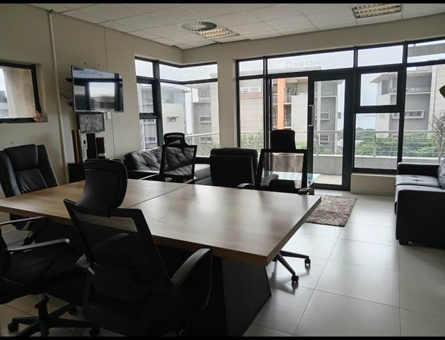 138M² OFFICE TO LET IN UMHLANGA RIDGE