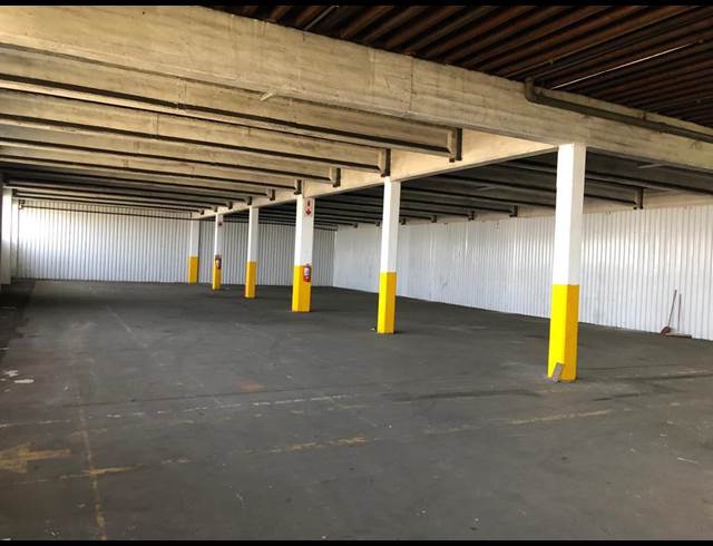 5,685M² WAREHOUSE TO LET IN JACOBS