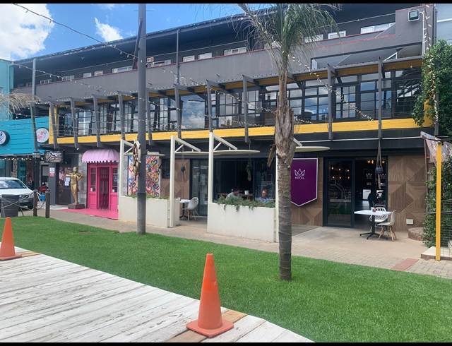46M² RETAIL TO LET IN WAVERLEY