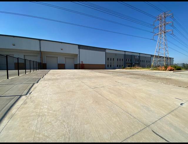 2,143M² WAREHOUSE TO LET IN GOSFORTH PARK