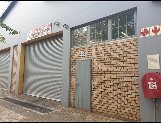 216M² WAREHOUSE RENTED IN WADEVILLE