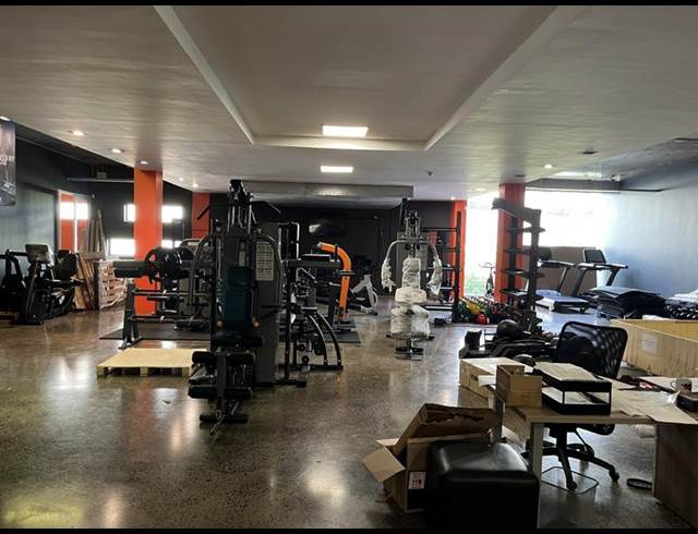 BUSINESS PROPERTY TO RENT IN NORTHGATE ISLAND