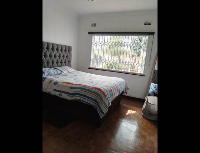 4 BEDROOM FREESTANDING TO LET IN BIRCHLEIGH