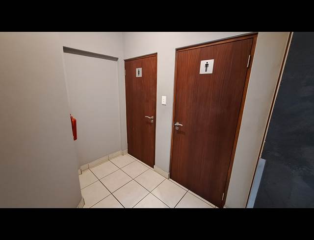 88.20M² OFFICE TO LET IN SONHEUWEL