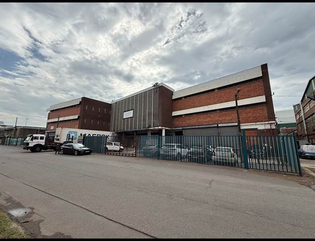22,000M² WAREHOUSE TO LET IN MOBENI