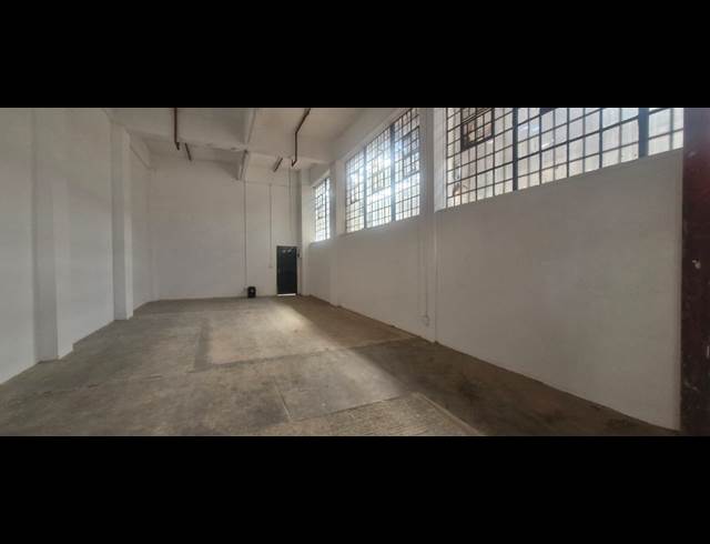70M² WAREHOUSE TO LET IN SELBY