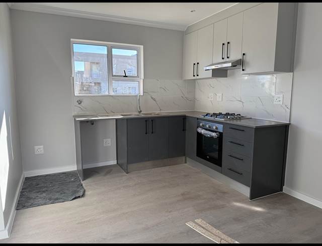 3 BEDROOM APARTMENT RENTED IN SUNNINGDALE