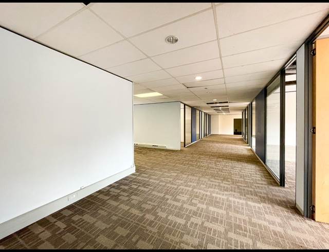 350M² OFFICE TO LET IN WESTVILLE