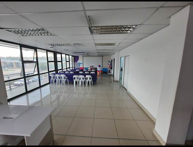 837M² RETAIL TO LET IN NORTH RIDING