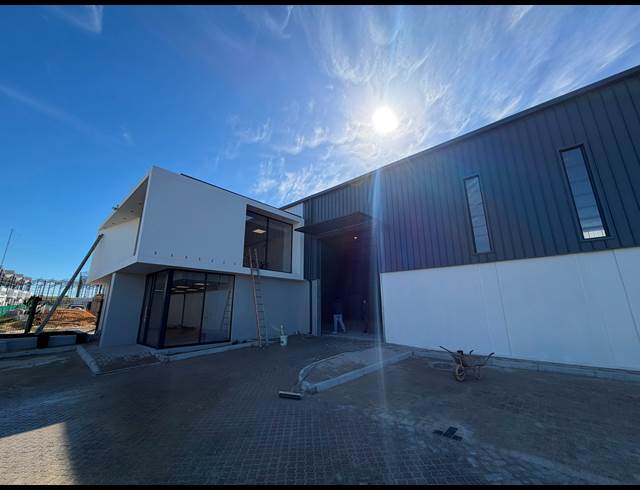 395M² WAREHOUSE TO LET IN FISANTEKRAAL INDUSTRIAL