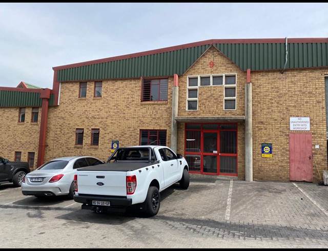 519M² WAREHOUSE TO LET IN SAMRAND BUSINESS PARK