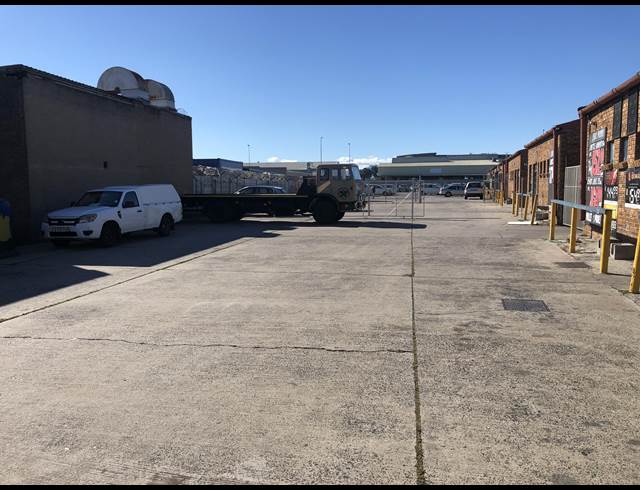 425M² WAREHOUSE RENTED IN AIRPORT INDUSTRIA