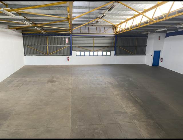 491M² WAREHOUSE TO LET IN RED HILL