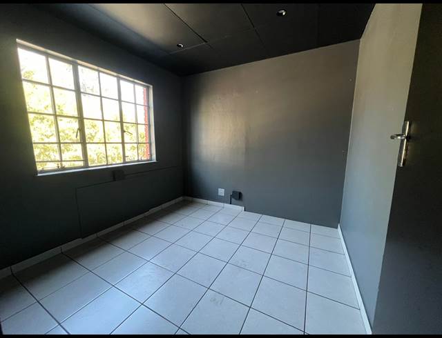 306M² WAREHOUSE TO LET IN HENNOPSPARK
