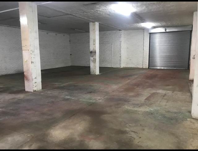 310M² WAREHOUSE TO LET IN WYNBERG