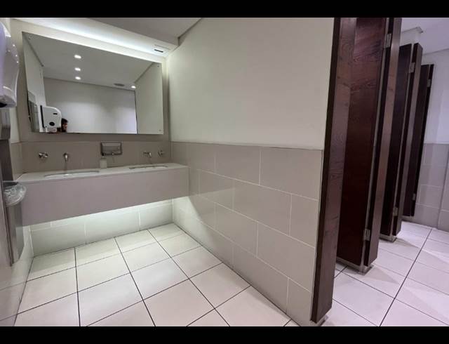 1,800M² OFFICE TO LET IN CAPE TOWN CITY CENTRE