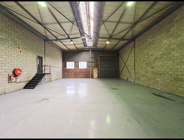 378M² WAREHOUSE TO LET IN KYA SANDS