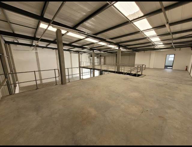 517M² WAREHOUSE TO LET IN STIKLAND INDUSTRIAL