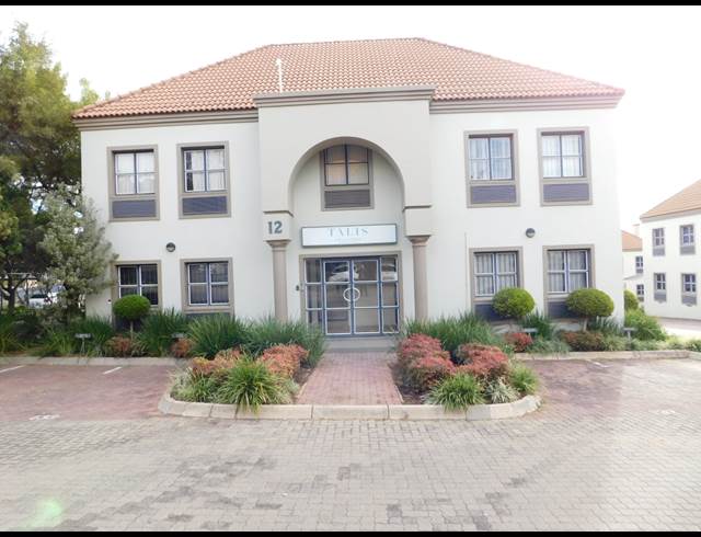 119M² OFFICE TO LET IN FERNDALE