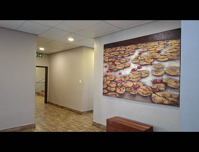 117M² OFFICE TO LET IN SONHEUWEL