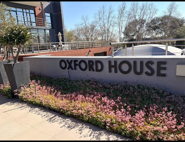780M² OFFICE TO LET IN MIDRIDGE PARK