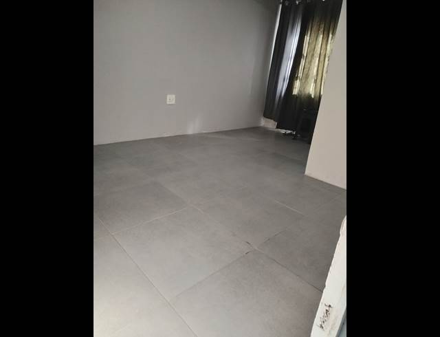 2 bed property to rent in RISECLIFF