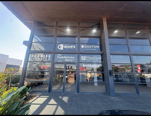 1,640M² BUSINESS CENTRE TO LET IN BALLITO DISTRICT