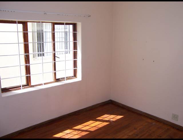 2 bed property to rent in OBSERVATORY