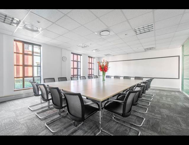 8M² OFFICE TO LET IN BRYANSTON