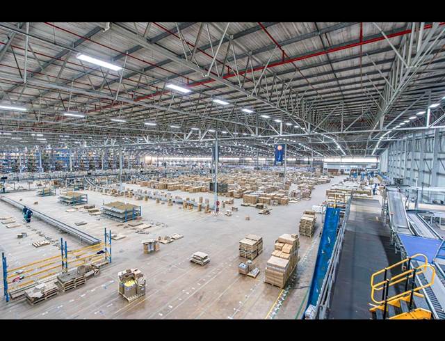 17,554M² WAREHOUSE TO LET IN PROSPECTON INDUSTRIAL