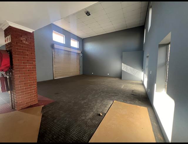 1,250M² WORKSHOP TO LET IN KYA SANDS