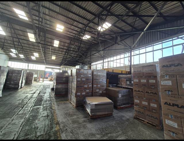 1,240M² WAREHOUSE TO LET IN PAROW INDUSTRIAL