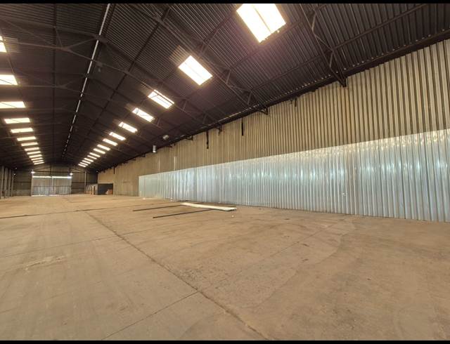 3,200M² WAREHOUSE TO LET IN GERMISTON SOUTH