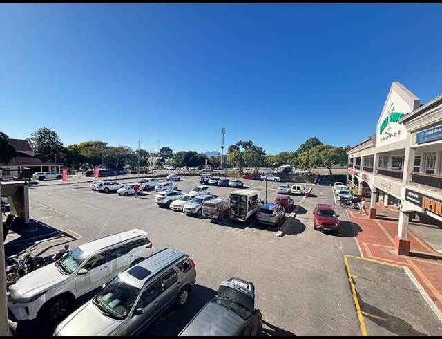 149.72M² RETAIL TO LET IN DURBANVILLE CENTRAL