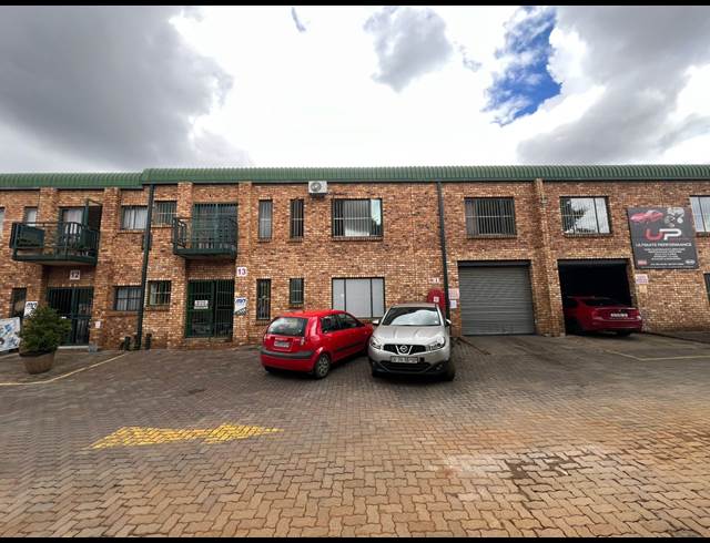 430M² WAREHOUSE TO LET IN HENNOPSPARK