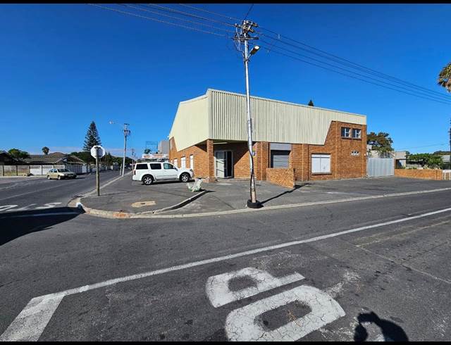 550M² WAREHOUSE TO LET IN PAROW CENTRAL