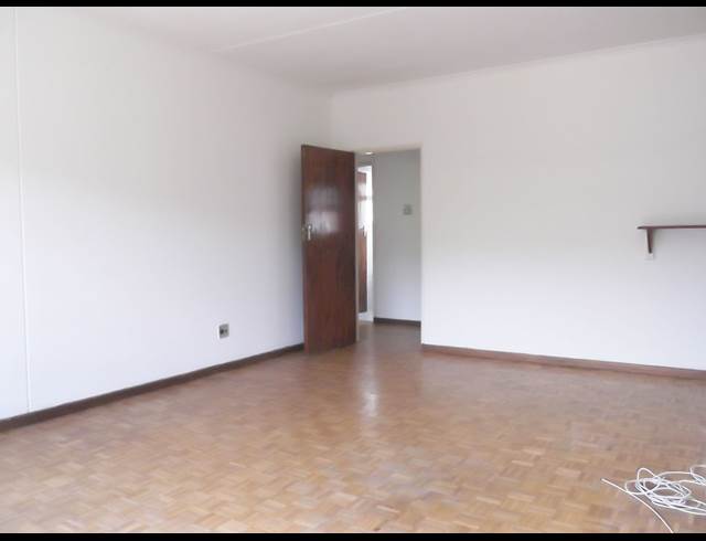 2 bed property to rent in CLAREMONT