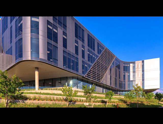 510M² OFFICE TO LET IN WATERFALL