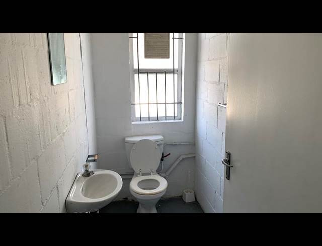 BUSINESS PROPERTY TO RENT IN MILNERTON CENTRAL