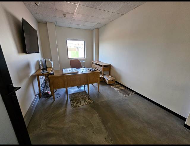 877M² OFFICE TO LET IN CENTURY CITY