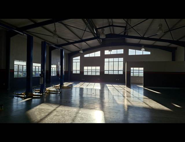 670M² WAREHOUSE TO LET IN NELSPRUIT INDUSTRIAL