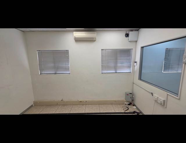 110M² OFFICE TO LET IN NELSPRUIT EXT 1