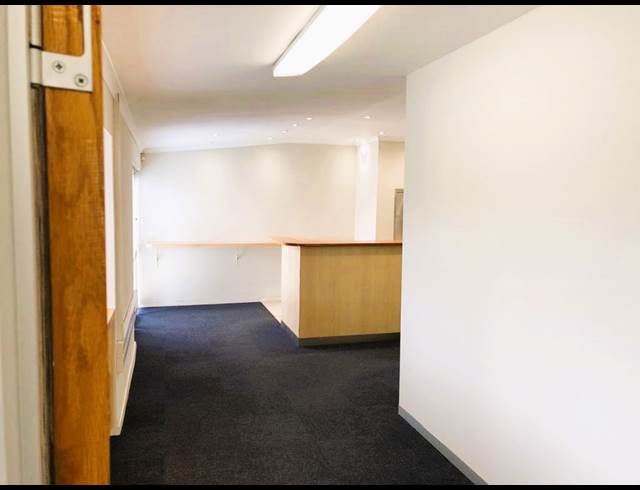 200M² OFFICE TO LET IN FORESHORE