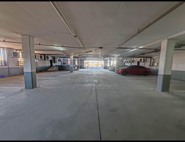 131M² OFFICE TO LET IN MEYERSDAL